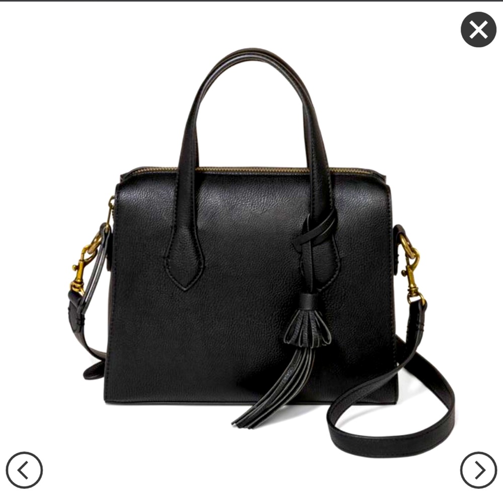 Universal Thread purse